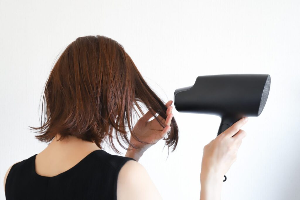 自宅に潜む髪質を悪くする5つのNG行動